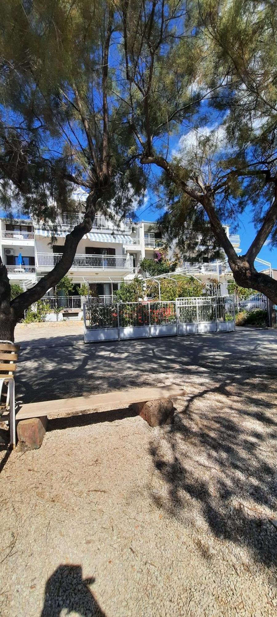 Apartments Ana Bilota Seget Vranjica Buitenkant foto